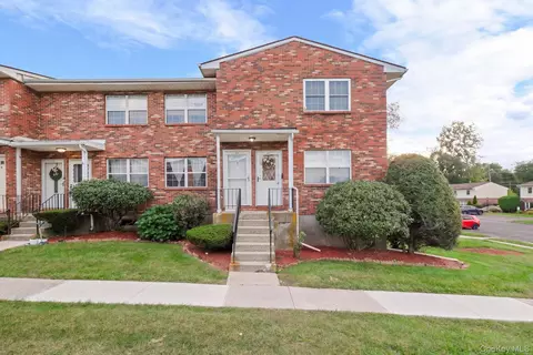 276 Temple Hill Rd #1519, New Windsor, NY 12553
