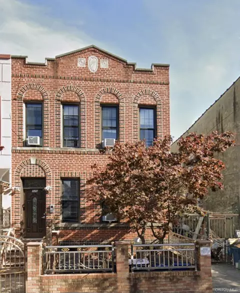 325 E 54th St, Brooklyn, NY 11203