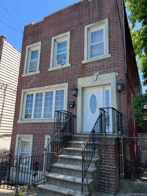 3018 Schley Ave, New York, NY 10465