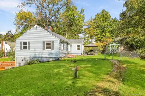 Exterior - 41 Echo Rd, Kent, NY 10512 photo 7 of 7
