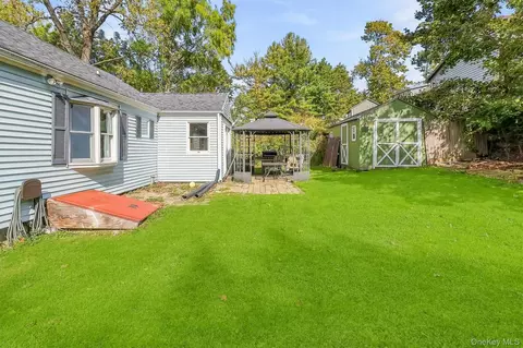 Exterior - 41 Echo Rd, Kent, NY 10512 photo 5 of 7