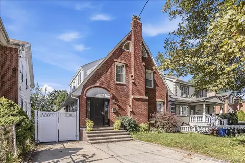 40-24 Clearview Expy, New York, NY 11361