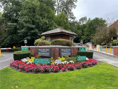1374 Midland Ave #402, Yonkers, NY 10708