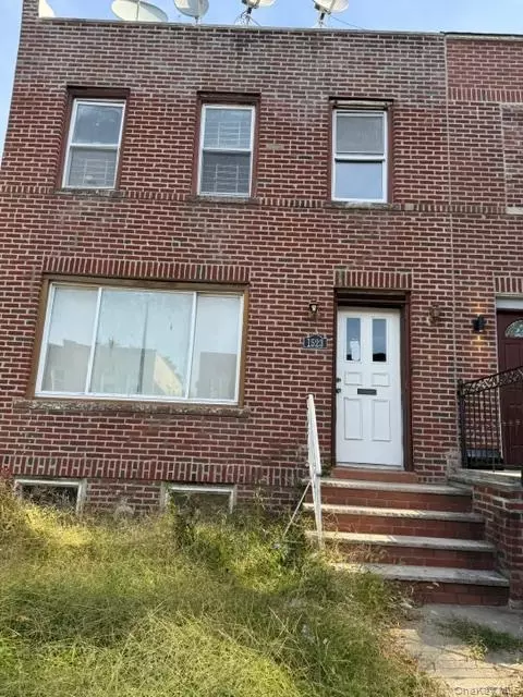 1523 E 33 St, Brooklyn, NY 11234