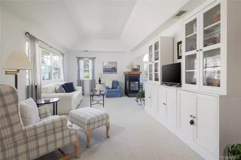 Living - 1504 Pebble Beach Path, Riverhead, NY 11901 photo 2 of 2