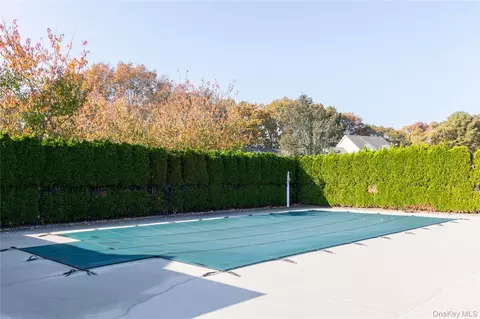 Exterior - 1504 Pebble Beach Path, Riverhead, NY 11901 photo 5 of 6