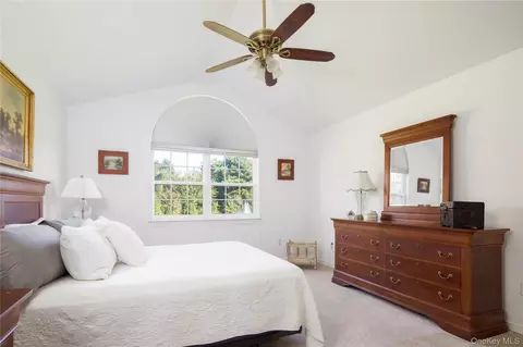 Bedroom - 1504 Pebble Beach Path, Riverhead, NY 11901 photo 1 of 2