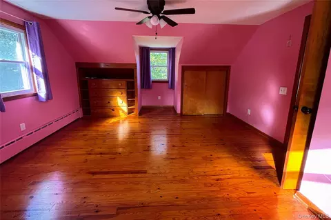 Bedroom - 432 Plains Rd, Shawangunk, NY 12589 photo 4 of 6