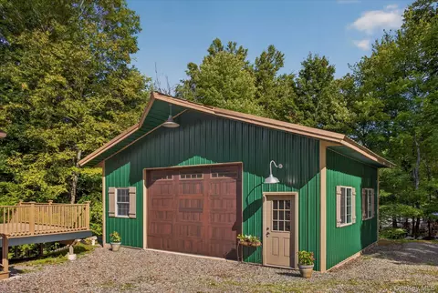 Exterior - 947 E Mountain Rd S, Philipstown, NY 10516 photo 5 of 7