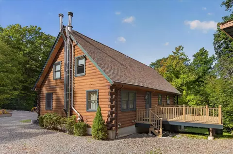 Exterior - 947 E Mountain Rd S, Philipstown, NY 10516 photo 6 of 7