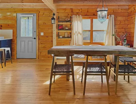 Dining - 947 E Mountain Rd S, Philipstown, NY 10516 photo 2 of 3