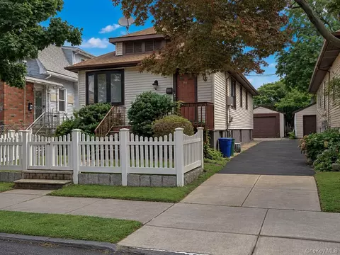 940 Edison Ave, New York, NY 10465