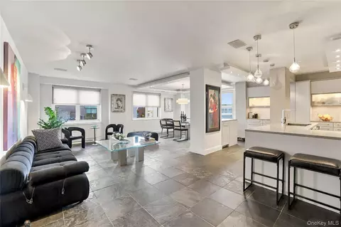 400 E 54th St #19EFG, New York, NY 10022