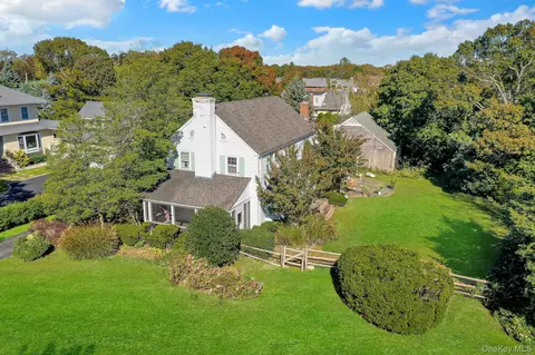 80 Concourse E, Brightwaters, NY 11718