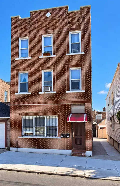 6154 55th Dr, New York, NY 11378