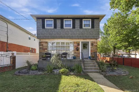 259-04 149th Ave, New York, NY 11422