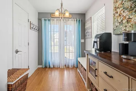 Entry Way - 83 Nottingham Ave, Patchogue, NY 11772 photo 3 of 4