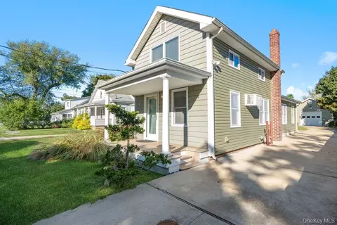 Exterior - 83 Nottingham Ave, Patchogue, NY 11772 photo 1 of 5