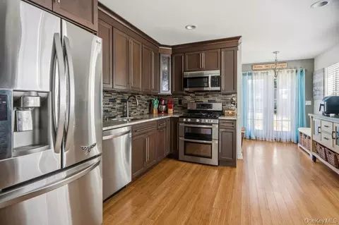 Kitchen - 83 Nottingham Ave, Patchogue, NY 11772 photo 1 of 5