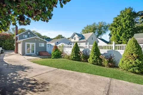 Exterior - 83 Nottingham Ave, Patchogue, NY 11772 photo 3 of 5