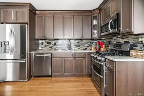 Kitchen - 83 Nottingham Ave, Patchogue, NY 11772 photo 2 of 5