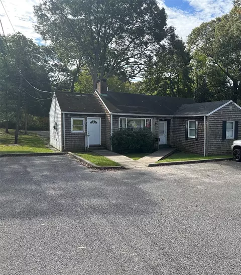 4 New Ln, Selden, NY 11784