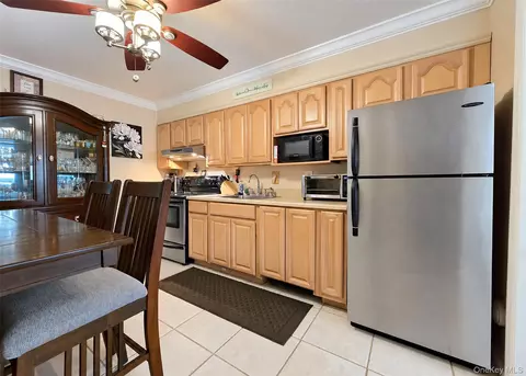 40 W 4th St #49, Patchogue, NY 11772 photo 6