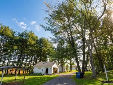 1950 Albany Post Rd, Wallkill, NY 12589 photo 7