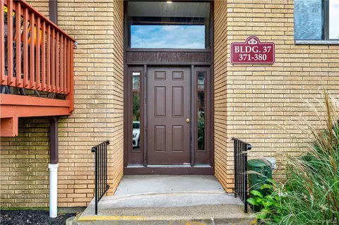 378 Richard Ct, Pomona, NY 10970