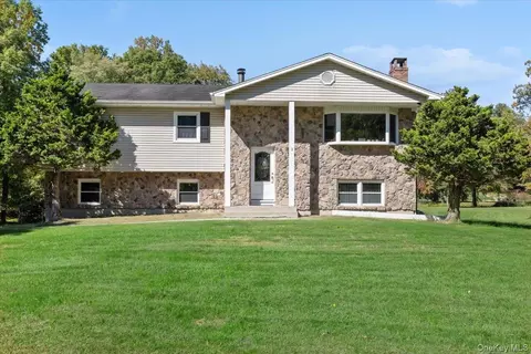 3 Young Ct, Ramapo, NY 10901