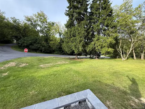 Exterior - 2 Walnut Park Lot 1 Ln, Milton, NY 12547 photo 5 of 5
