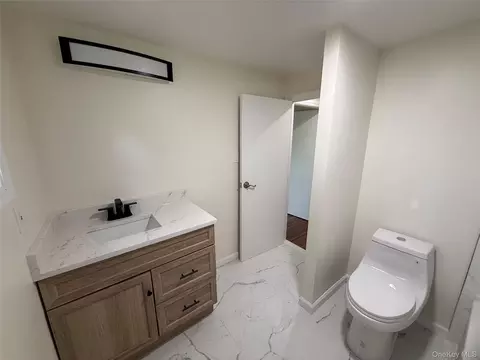 Bath - 2 Walnut Park Lot 1 Ln, Milton, NY 12547 photo 3 of 3