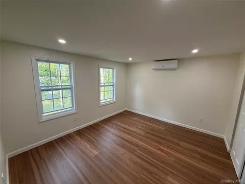 Bedroom - 2 Walnut Park Lot 1 Ln, Milton, NY 12547 photo 2 of 4
