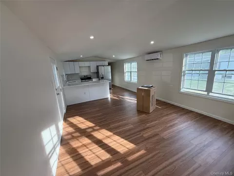 Living - 2 Walnut Park Lot 1 Ln, Milton, NY 12547 photo 6 of 7