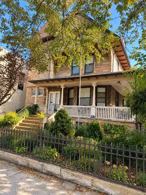 1711 86th St, Brooklyn, NY 11214