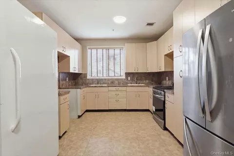 Kitchen - 21 Dinev Rd, Monroe, NY 10950 photo 1 of 3