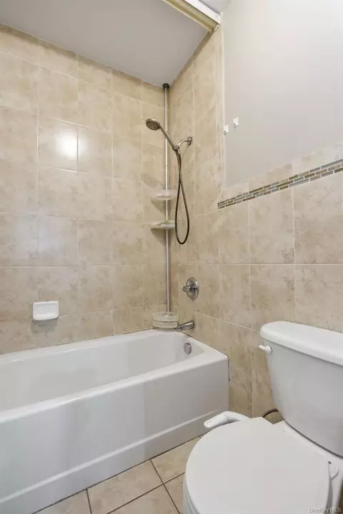 Bath - 21 Dinev Rd, Monroe, NY 10950 photo 3 of 4