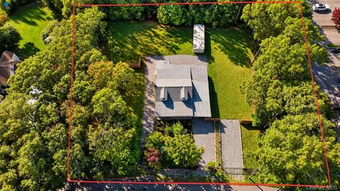 10 Versa Pl, Brookhaven, NY 11967