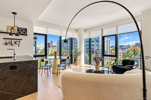 554 4th Ave #7B, Brooklyn, NY 11215