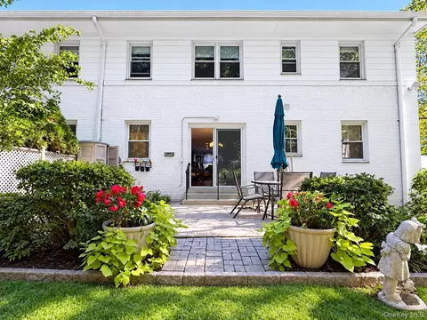 31 Avon Cir #A, Rye Brook, NY 10573