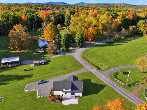 119 Bakertown Rd, Rochester, NY 12404