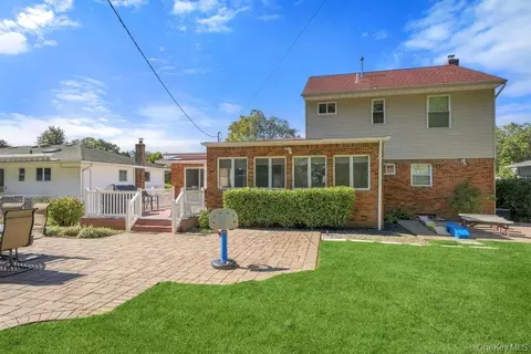 Other - 25 Beaumont Dr, Plainview, NY 11803 photo 12 of 12