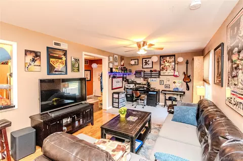 Living - 166 Rinaldi Blvd #A, Poughkeepsie, NY 12601 photo 2 of 2