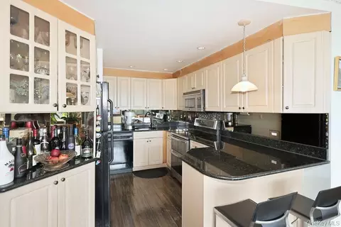 Kitchen - 10-34 166th St #9D, New York, NY 11357 photo 3 of 5