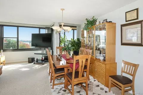 Dining - 10-34 166th St #9D, New York, NY 11357 photo 3 of 4