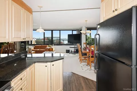 Kitchen - 10-34 166th St #9D, New York, NY 11357 photo 5 of 5