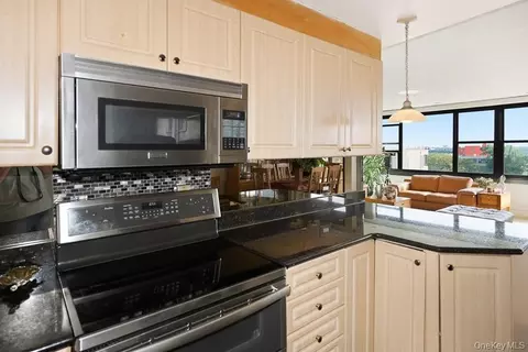 Kitchen - 10-34 166th St #9D, New York, NY 11357 photo 4 of 5