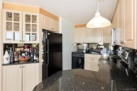 Kitchen - 10-34 166th St #9D, New York, NY 11357 photo 1 of 5