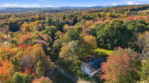View/Area - 199 Lauer Rd, Poughkeepsie, NY 12603 photo 2 of 3