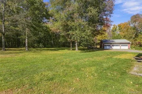 Exterior - 199 Lauer Rd, Poughkeepsie, NY 12603 photo 10 of 11